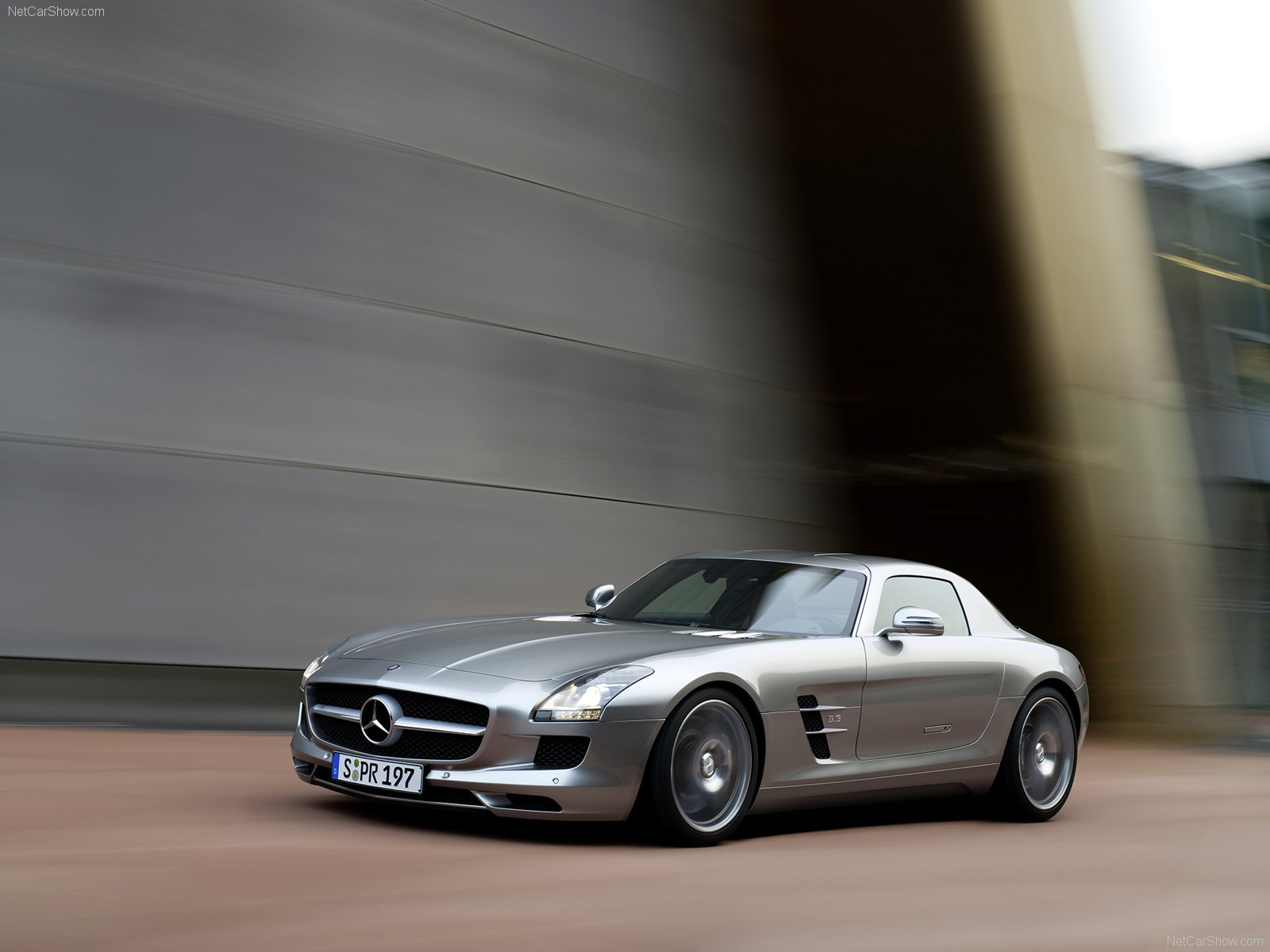 Mercedes-Benz-SLS_AMG_2011_1600x1200_wallpaper_14