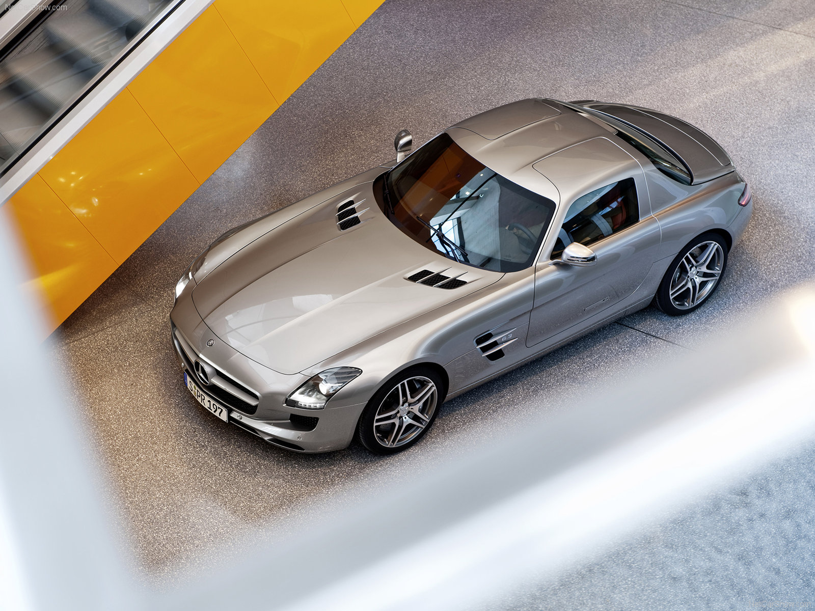 Mercedes-Benz-SLS_AMG_2011_1600x1200_wallpaper_0d