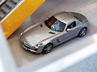 Mercedes-Benz-SLS_AMG_2011_1600x1200_wallpaper_0d