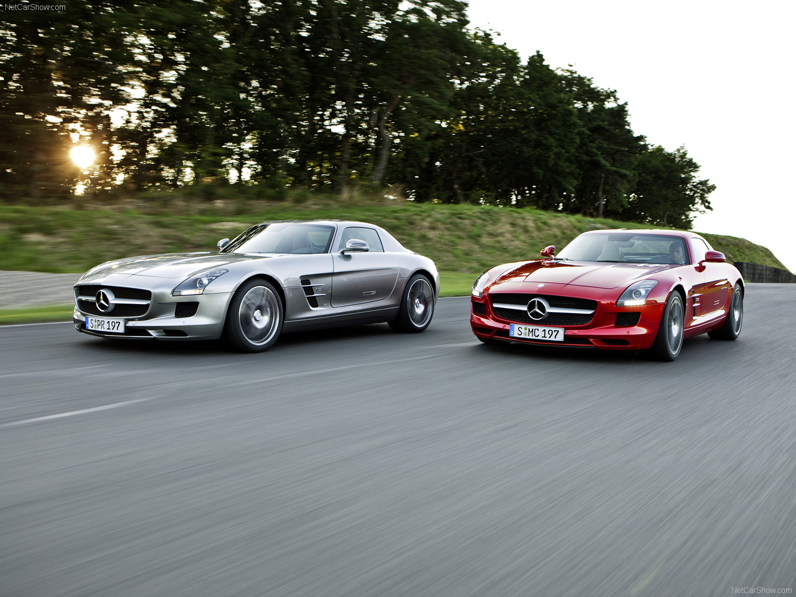 Mercedes-Benz-SLS_AMG_2011_1600x1200_wallpaper_39