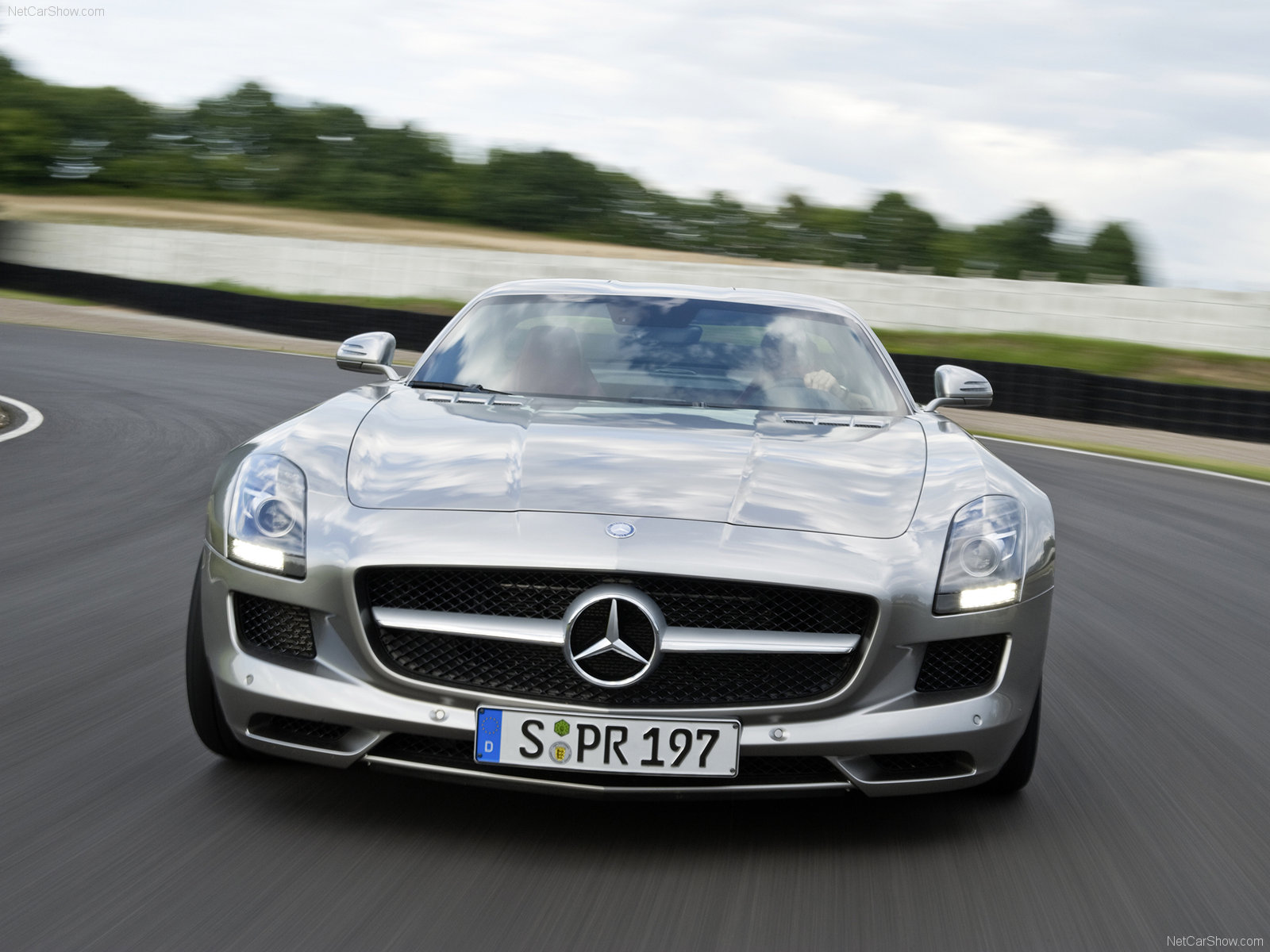 Mercedes-Benz-SLS_AMG_2011_1600x1200_wallpaper_33