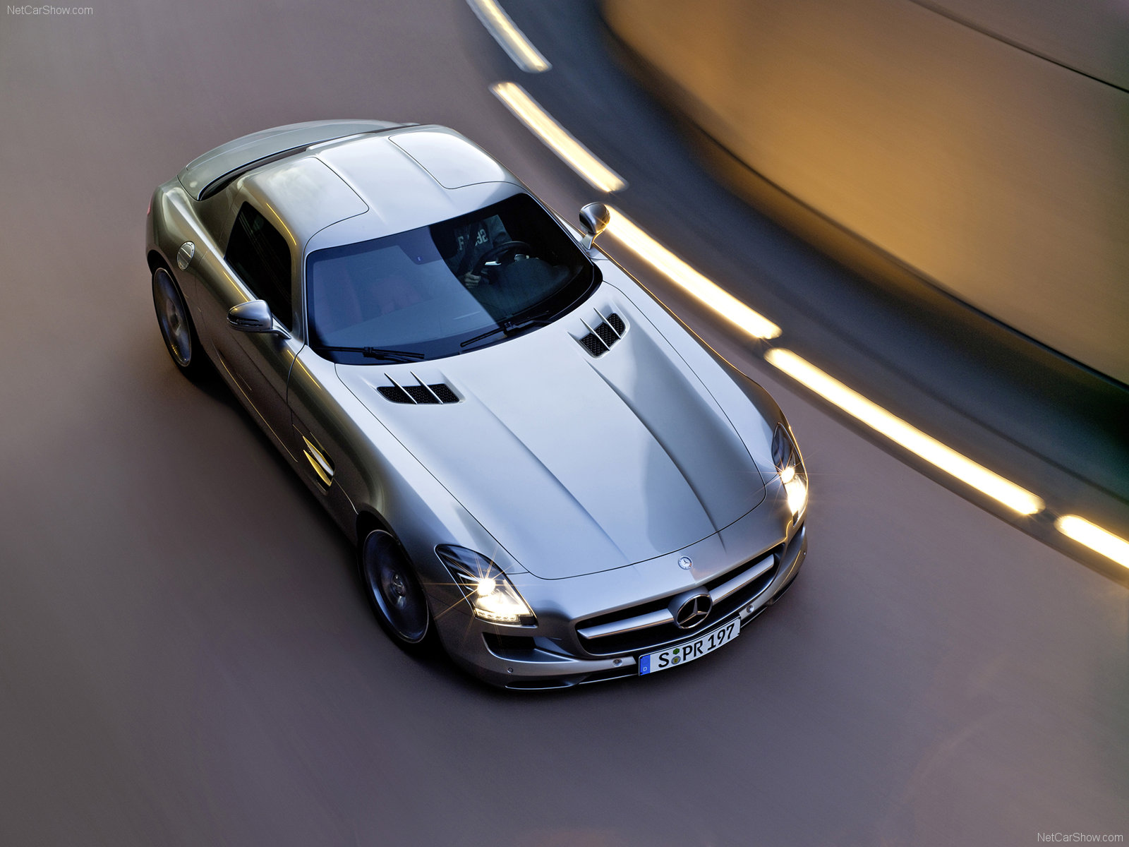 Mercedes-Benz-SLS_AMG_2011_1600x1200_wallpaper_0f
