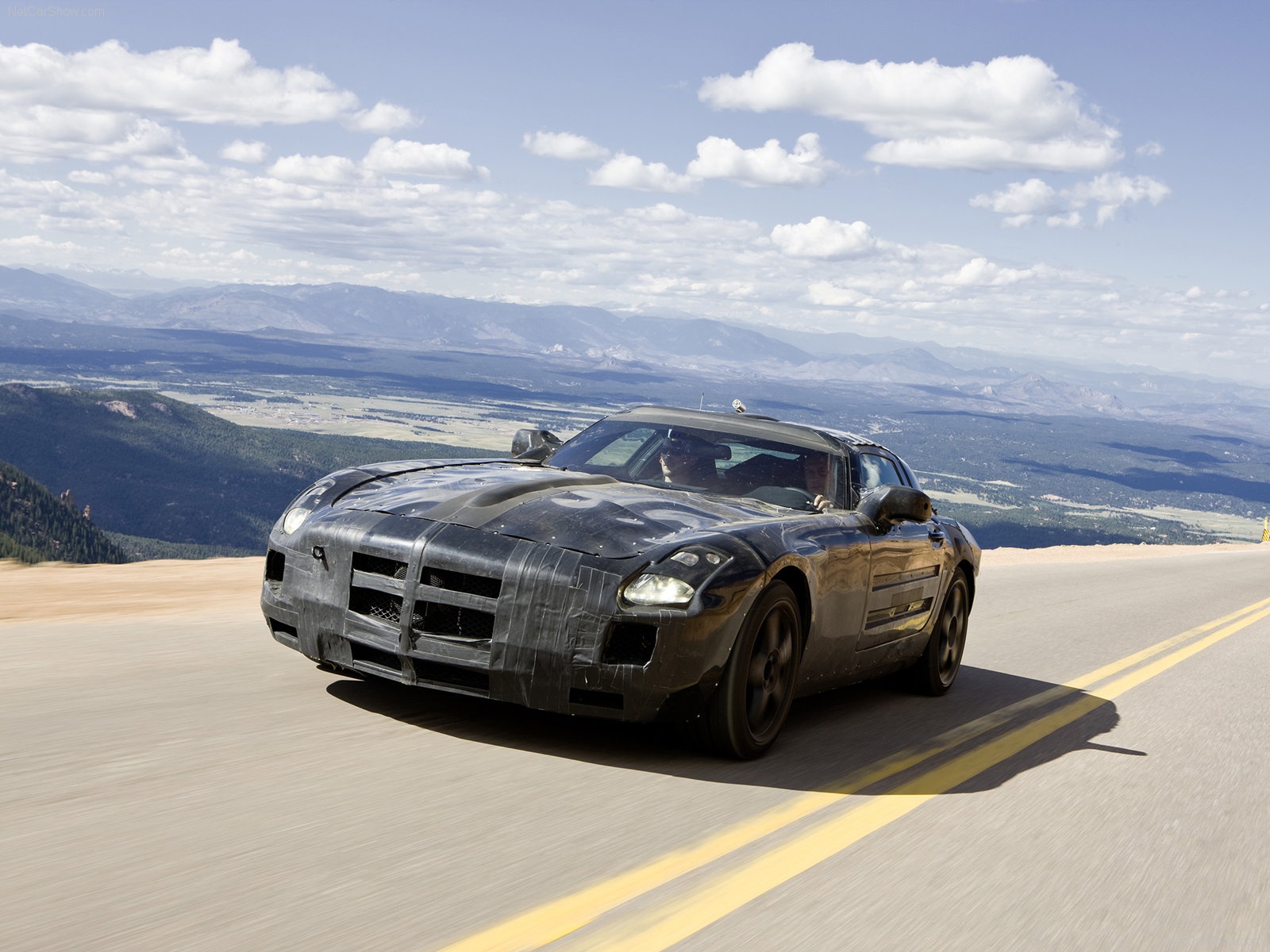 Mercedes-Benz-SLS_AMG_2011_1600x1200_wallpaper_5b