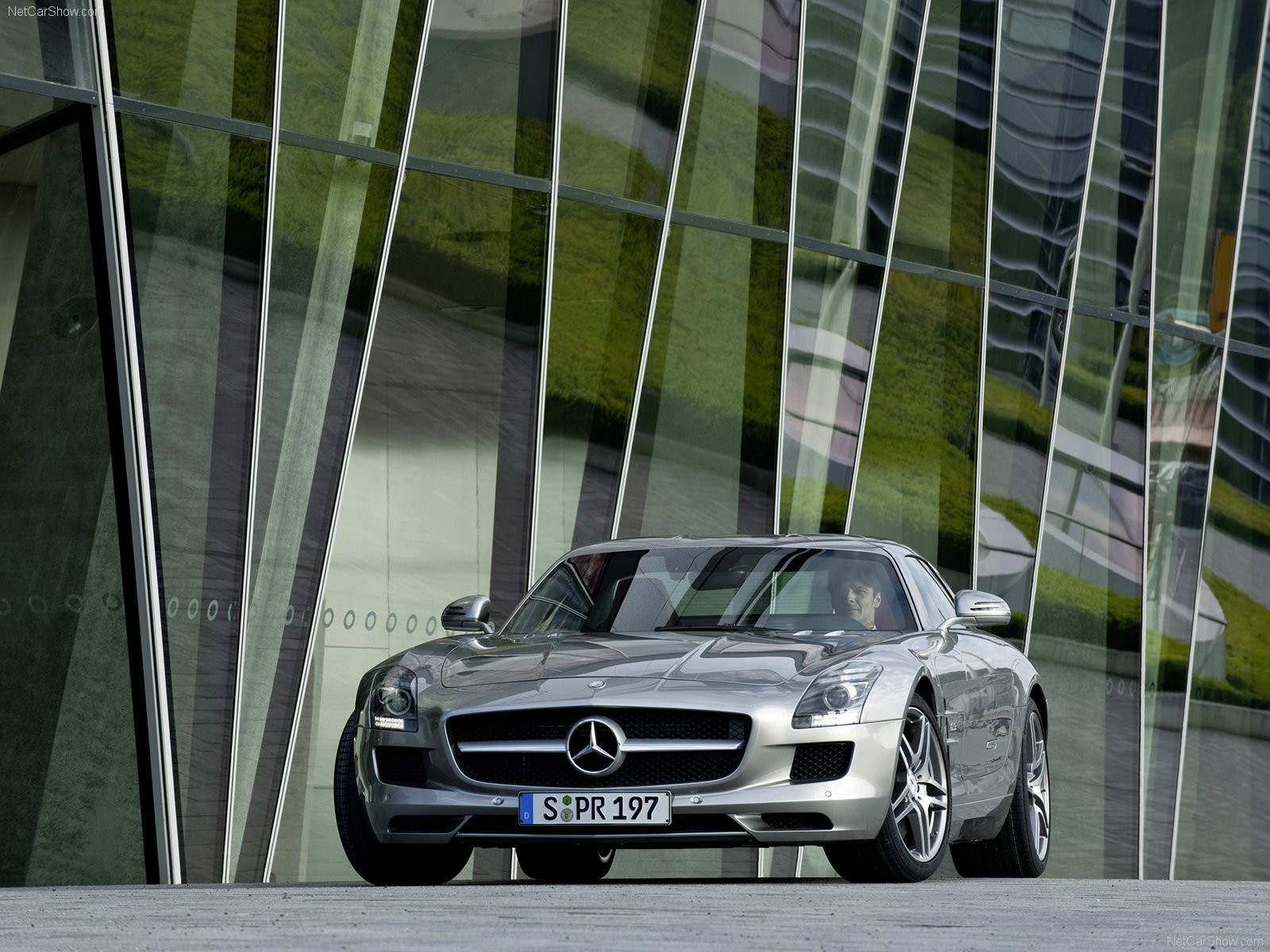 Mercedes-Benz-SLS_AMG_2011_1600x1200_wallpaper_0c