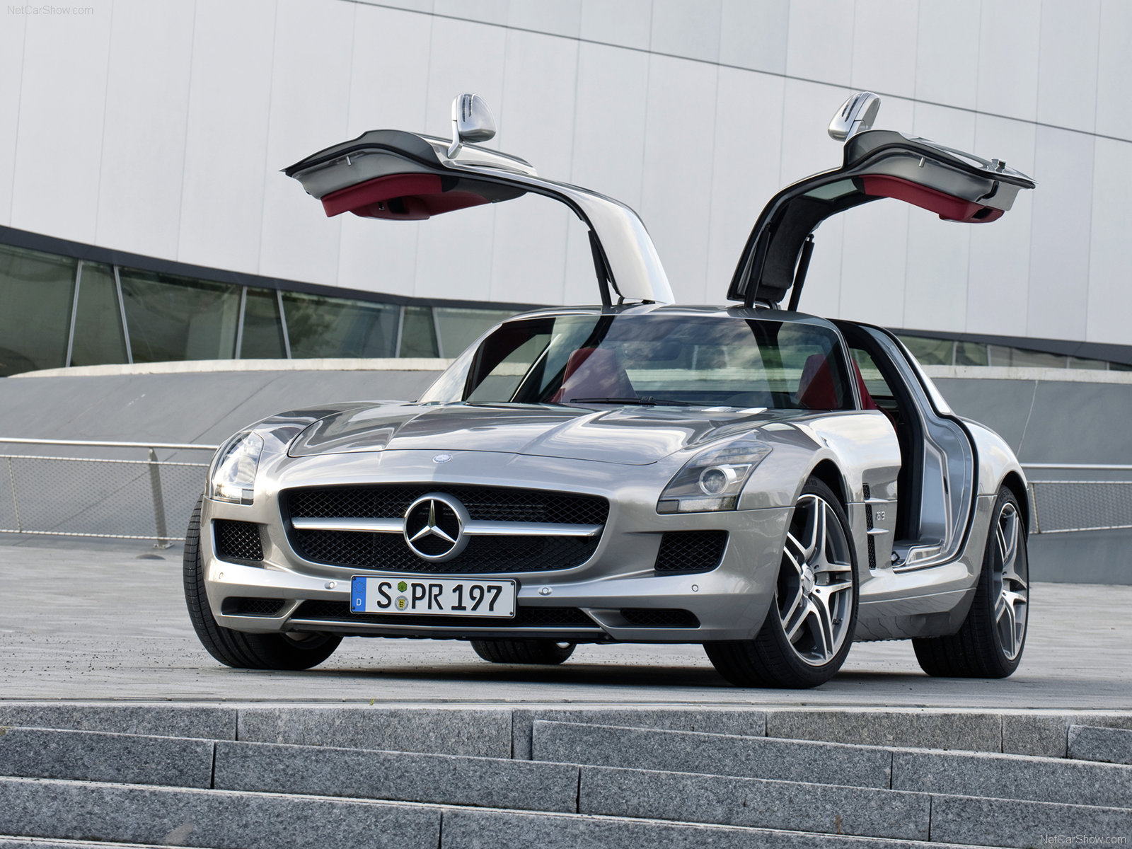 Mercedes-Benz-SLS_AMG_2011_1600x1200_wallpaper_03