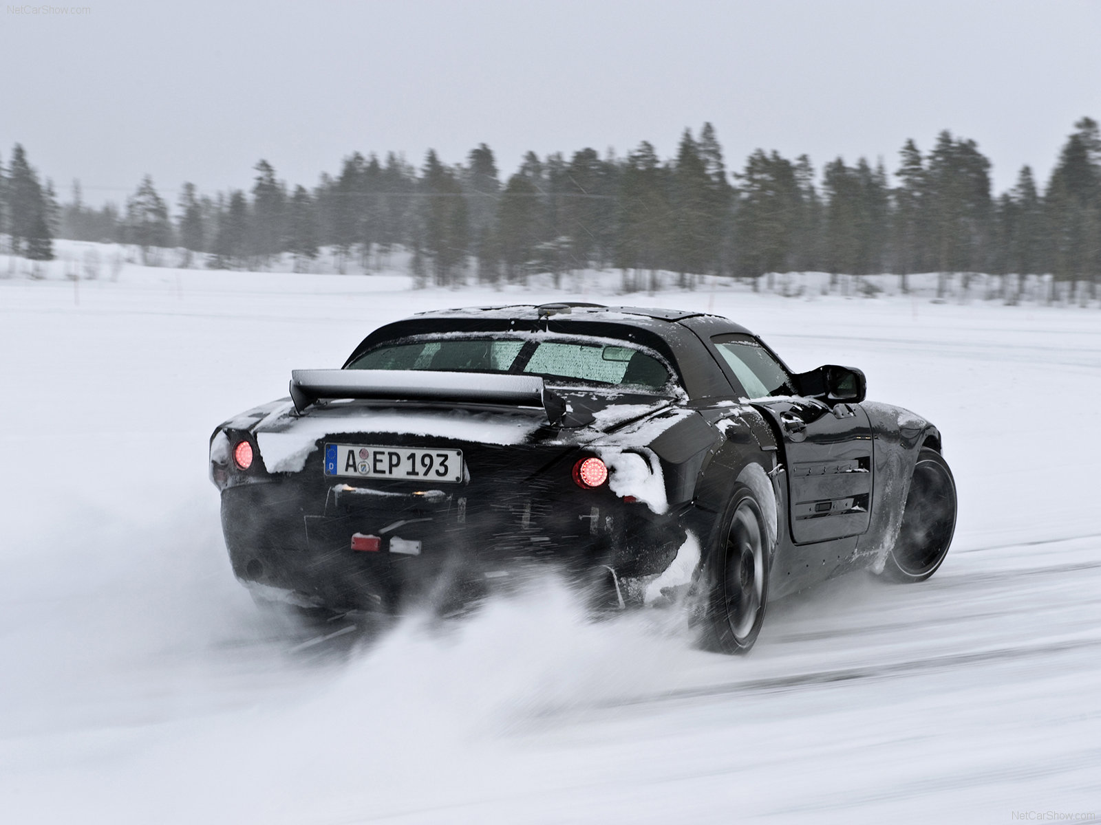 Mercedes-Benz-SLS_AMG_2011_1600x1200_wallpaper_65